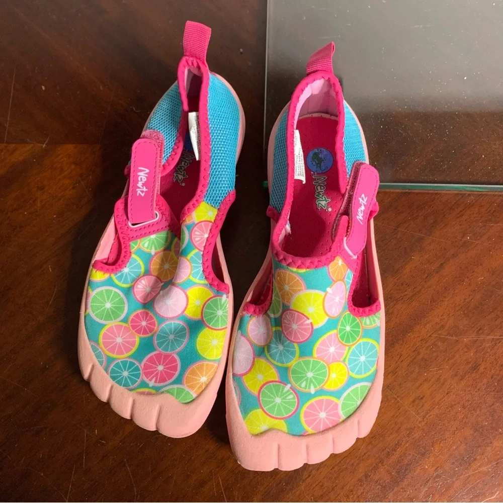 Newt Citrus Toed Water Shoes